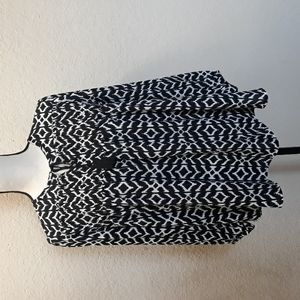 Life style womens long sleeve blouse, size S.